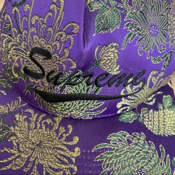 Supreme USA Unisex Eastern Floral Mettalic Threaded Spellout Snapback Hat - Picture 3 of 5